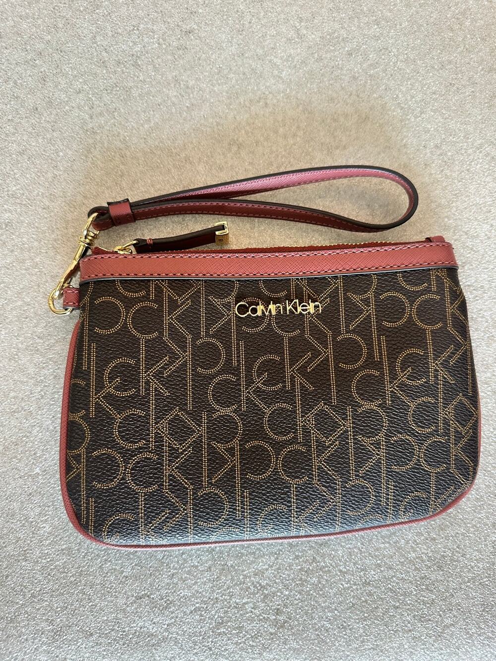 EUC Calvin Klein CK Monogram Wristlet Brown Burgundy Gold Zip Clutch RN54163